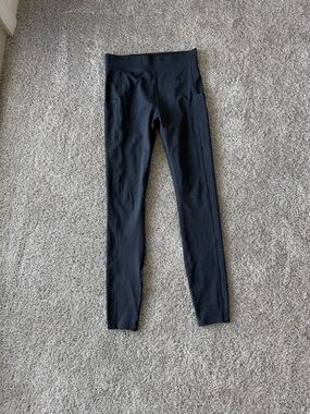 Vuori All The Form with Side Pocket in Blue Coast